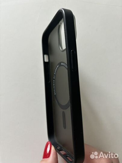 Чехол на iPhone 14