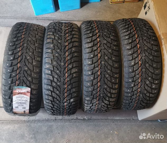 Nokian Tyres Hakkapeliitta 9 205/55 R16 94T