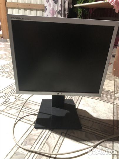 Монитор NEC 24