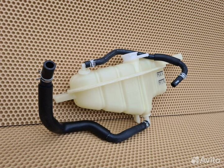 Бачок расширительный передний Infiniti G V36