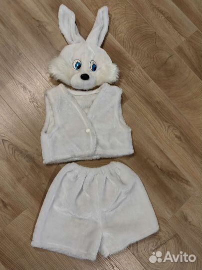 Новогодний костюм зайчик