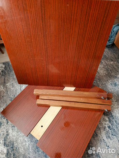 Стол полированный раскладной