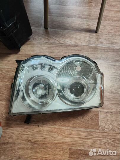 Фара левая
