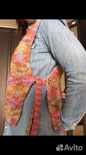 Жилет вязаный женский