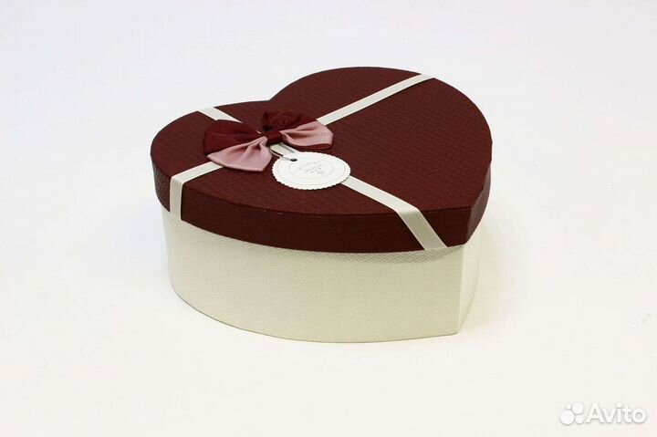 Подарочные коробки