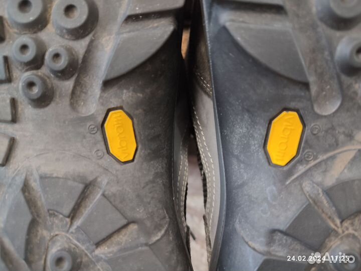 Трекинговые ботинки Zamberlan