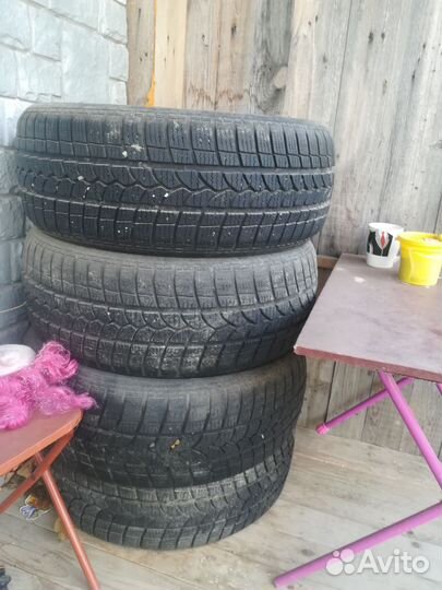 Kormoran SnowPro 215/55 R16 91V