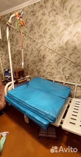 Медицинская кровать для лежачих больных