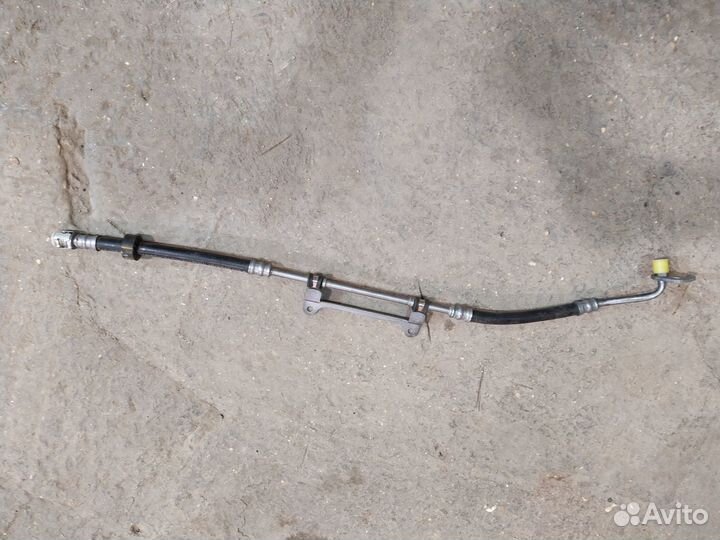 Нов. Трубка охлаждения гур W203 W209 C55 CLK55 AMG