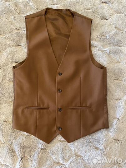 Классический мужской костюм-тройка