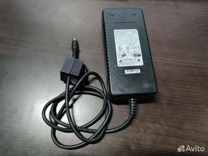 Блок питания Sinpro SPU65-105 (12), 12V 5.41A 8pin