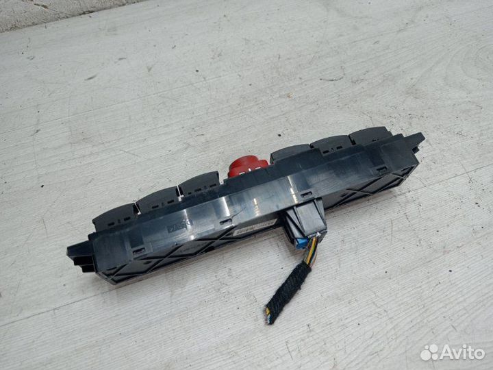 Блок кнопок Opel Antara Z22D1 2012