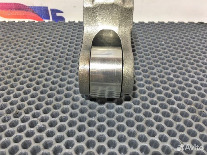 21143030 Рокер выпускной Volvo FH