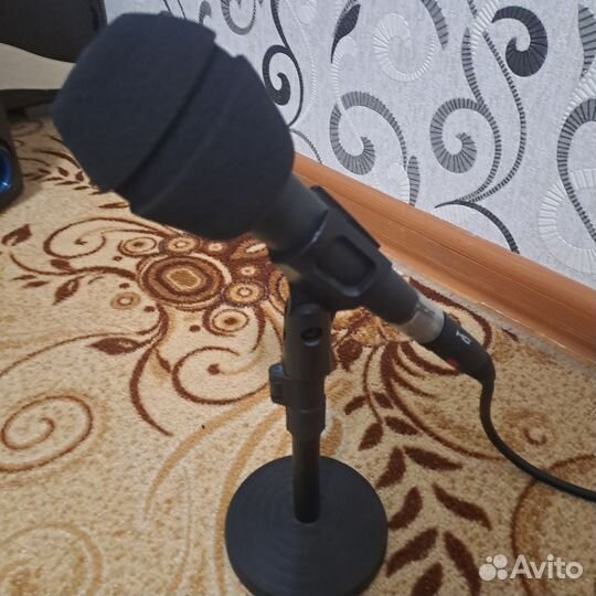Микрофон shure sm48s