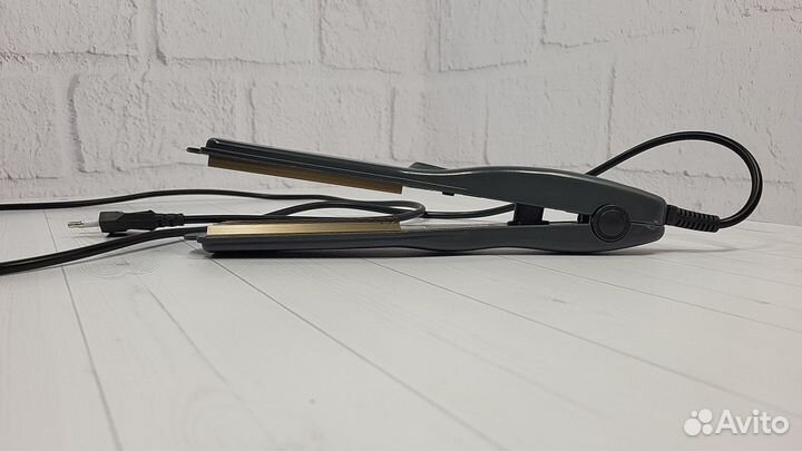 Щипцы для объёма у корней / Утюжок-гофре для волос