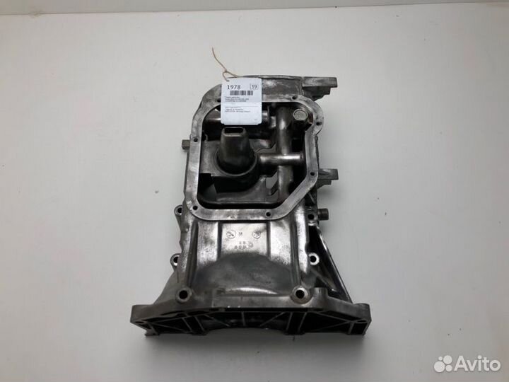 Поддон двигателя Nissan Note E11 HR15DE 2006