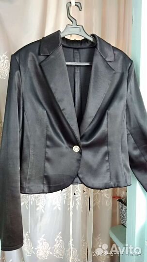 Костюм. пиджак с юбкой