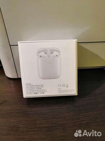 Беспроводные наушники смартфона apple airpods