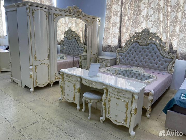 Комплект спальни