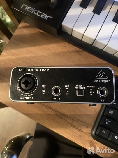 Внешняя звуковая карта behringer u phoria um2