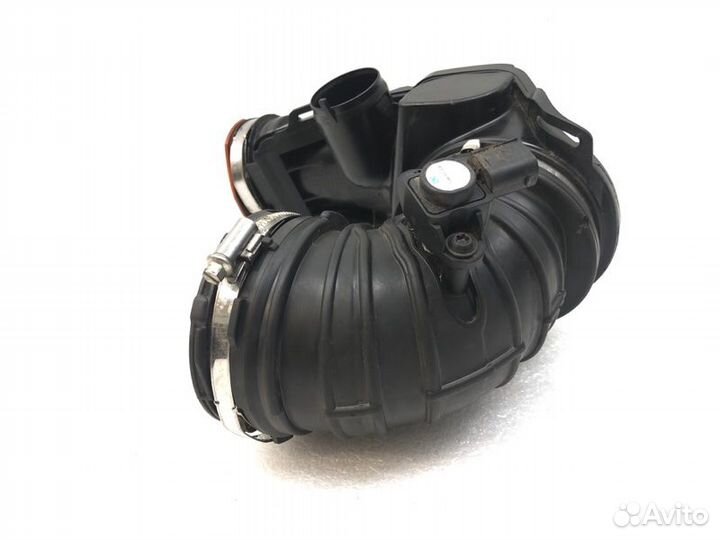 Патрубок воздушного фильтра Mercedes-Benz Glc