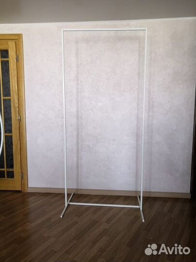 Фотозона в аренду: Каркас, Мольберт, Неон. надписи