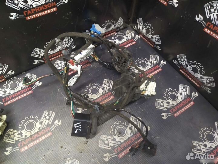 Проводка двери кадиллак срх SRX 1