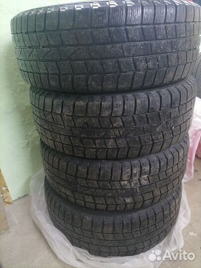 Hankook Winter I'Cept IZ W606 195/60 R15 81