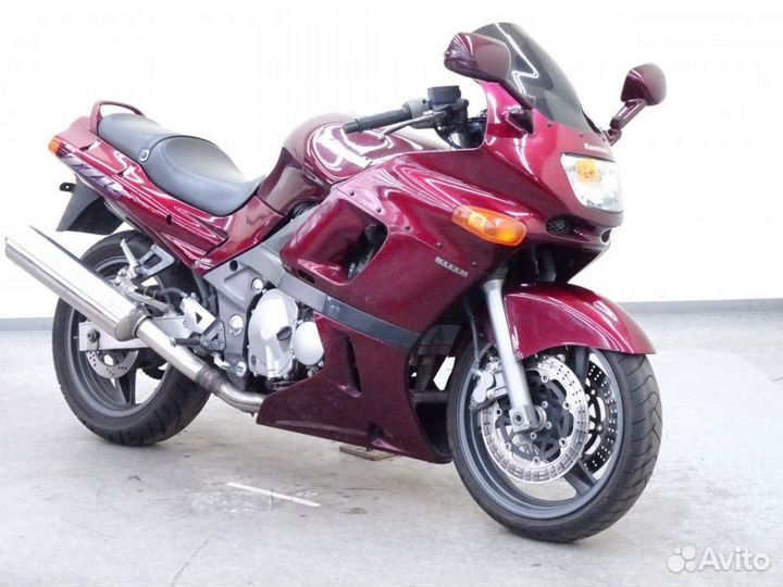 Kawasaki ZZR 400, 2001