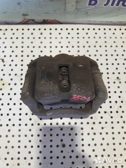 Суппорт передний левый Renault Sandero 1 Stepway 1