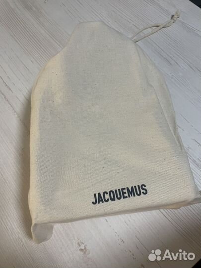 Женская сумка Jacquemus 213BA002