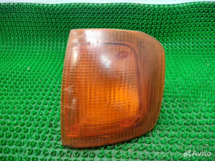 Поворотник передний левый Газ Волга 31029 1992