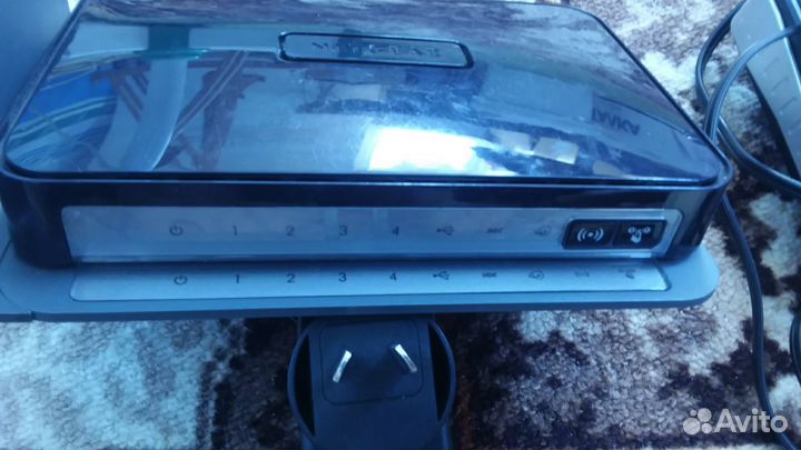 WiFi роутер Netgear N300 adsl2+