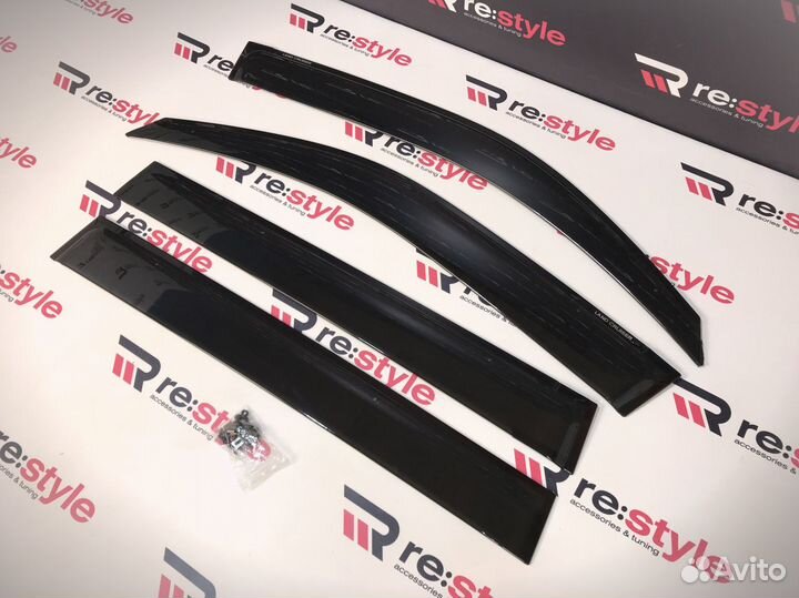 Ветровики Toyota Land Cruiser 200