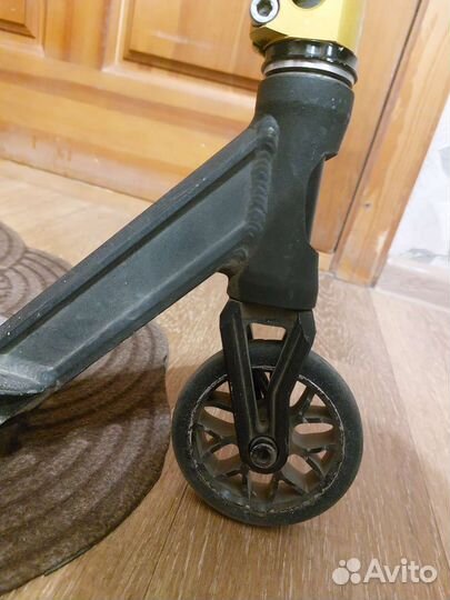 Самокат трюковой кастом