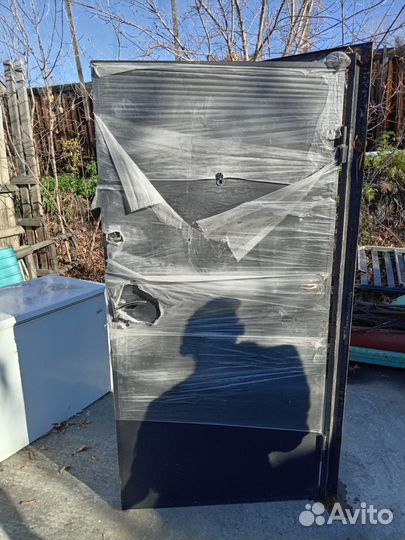 Дверь входная металлическая