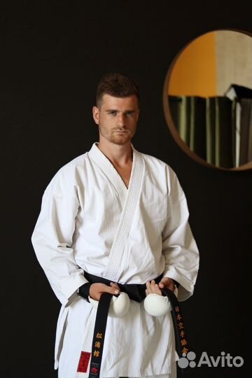 Тренировки по каратэ в школу «tokyo»