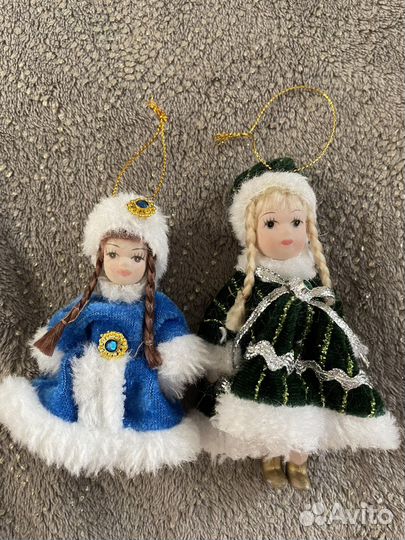 Кукла фарфоровая