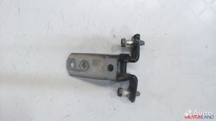 MR302271 Петля двери Mitsubishi