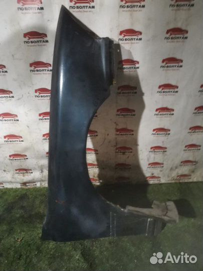 Крыло переднее правое Toyota Camry SV30 4S-FE 1992