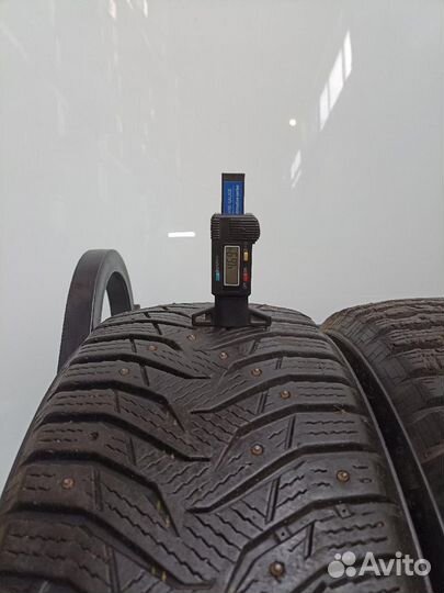 Marshal WinterCraft Ice WI31 215/55 R17