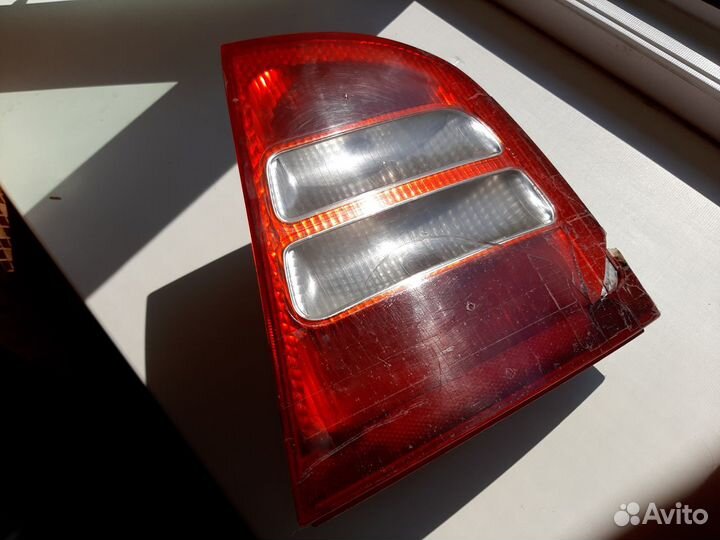 Фонарь задний правый skoda octavia a4
