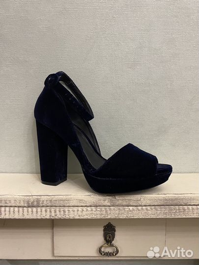 Туфли бархатные 38,5