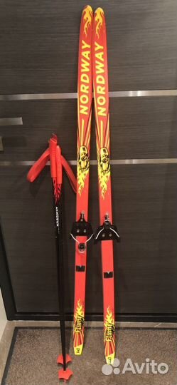 Детские лыжи с ботинками 30-31размер