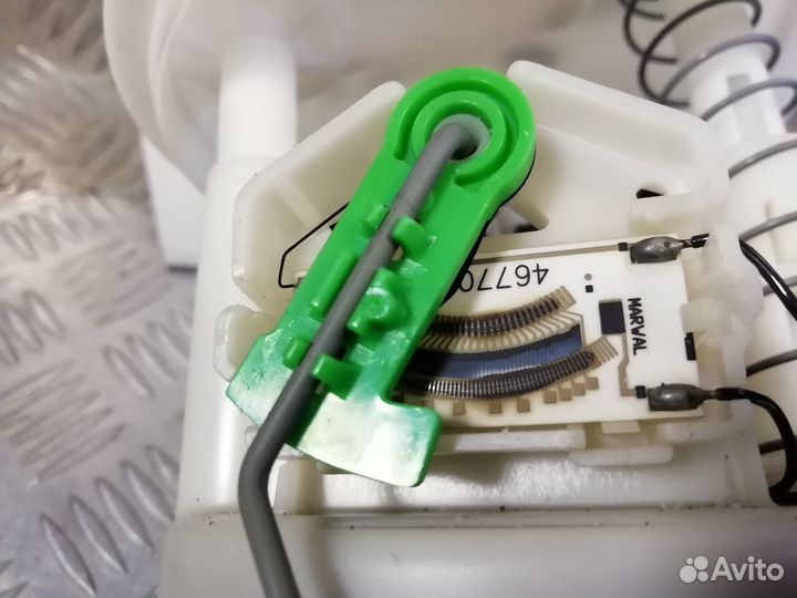 Бензонасос Renault Duster 2.0 4WD 2013г