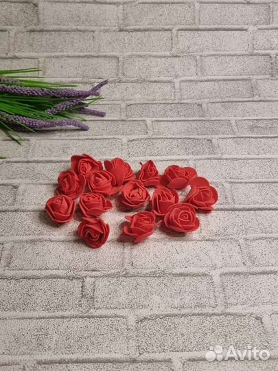 Розы из фоамирана