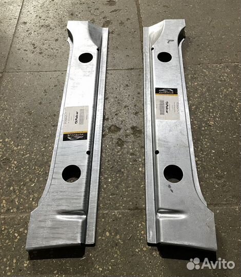 Порог правый Volkswagen Transporter T4 внутренний