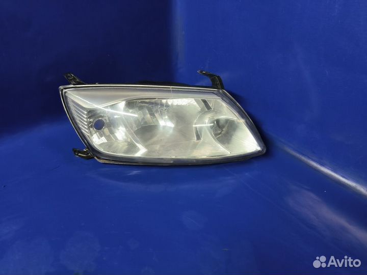 Фара правая LADA Granta Kalina