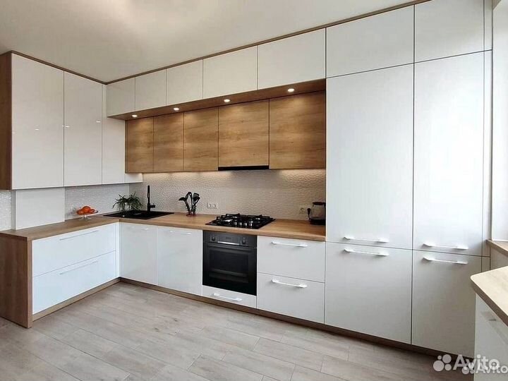 Кухонный гарнитур с островом