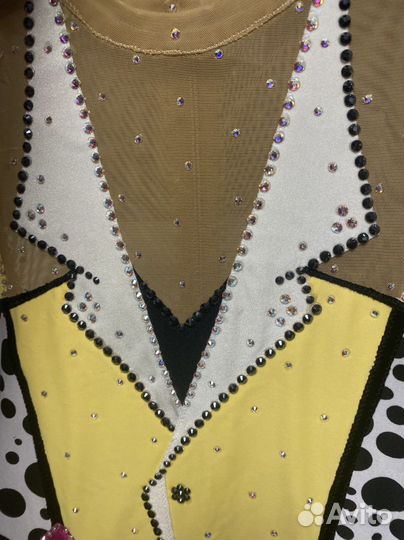 Костюм для фигурного катания